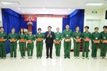 Lễ bế giảng khóa học Giáo dục Quốc phòng - An Ninh cho sinh viên
